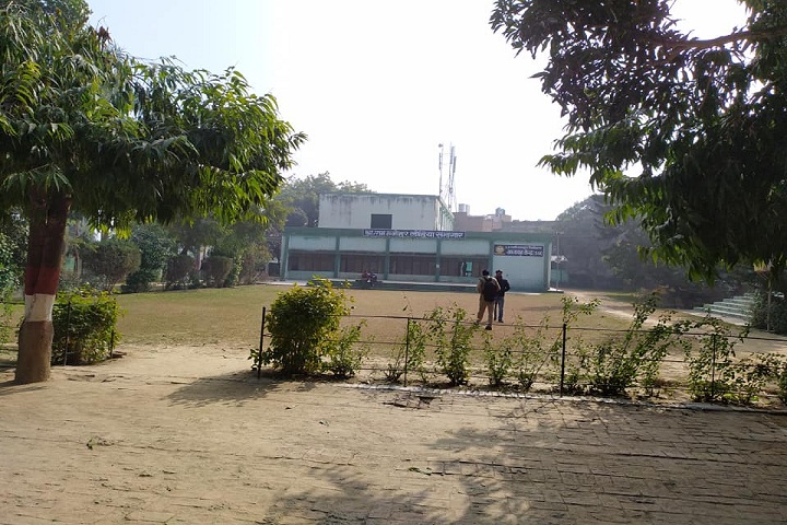 https://cache.careers360.mobi/media/colleges/social-media/media-gallery/13754/2021/2/24/College front view of  RMP Snatkottar Mahavidyalaya Sitapur_Campus-View.jpg